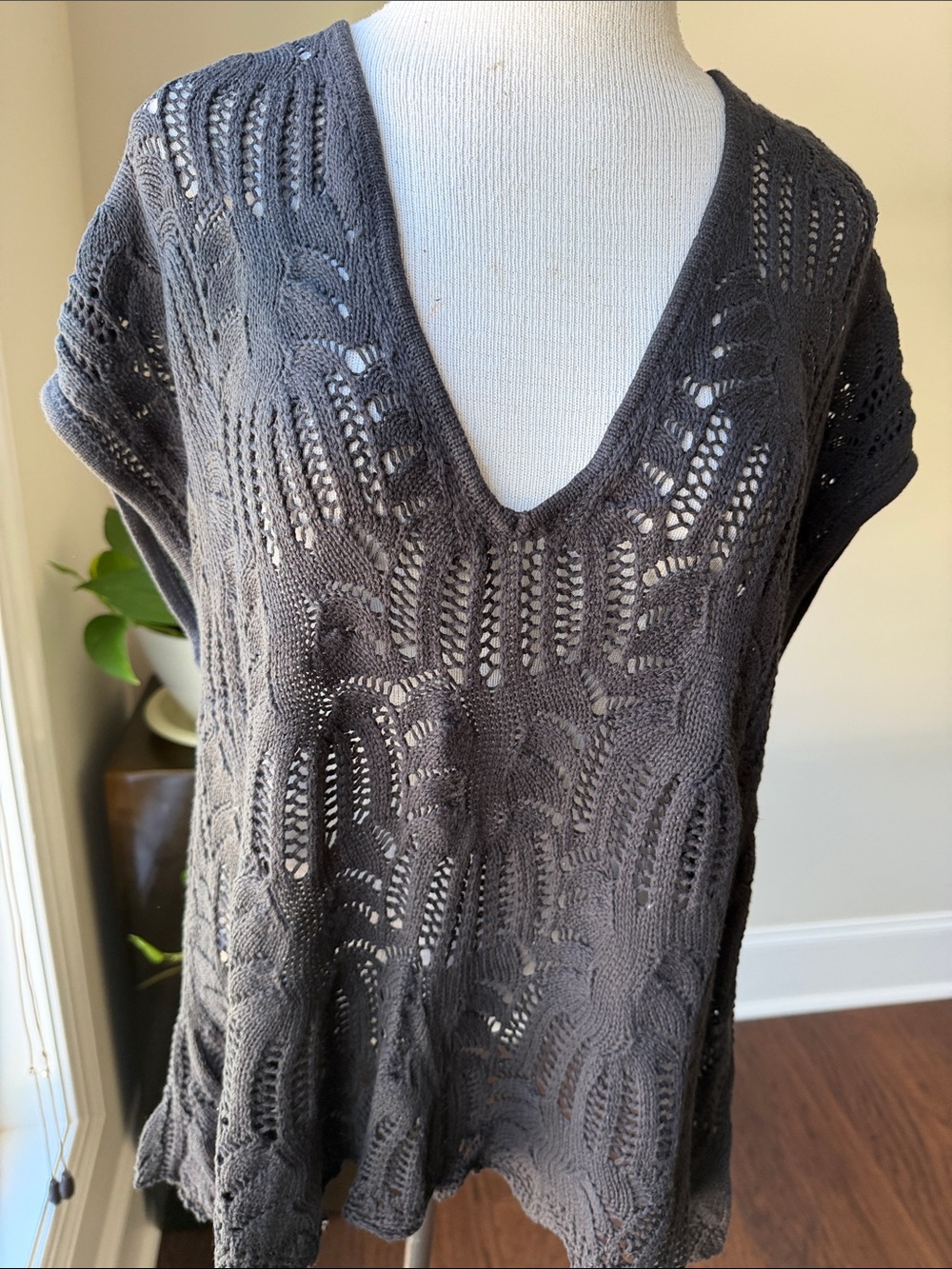 eight eight eight Charcoal Open-Knit V-Neck Tunic